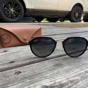 Ray-Ban RB4253 Square Black Sunglasses